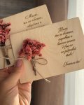 Вечен спомен – дървена картичка за мама като декорация